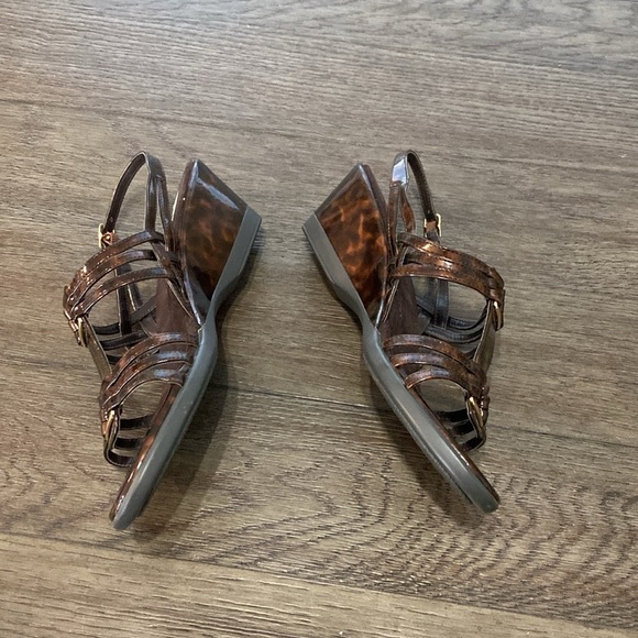 NEW Mootsies Tootsies Brown Marbled Small Wedge Sandals | Size 10 - Picture 5 of 12